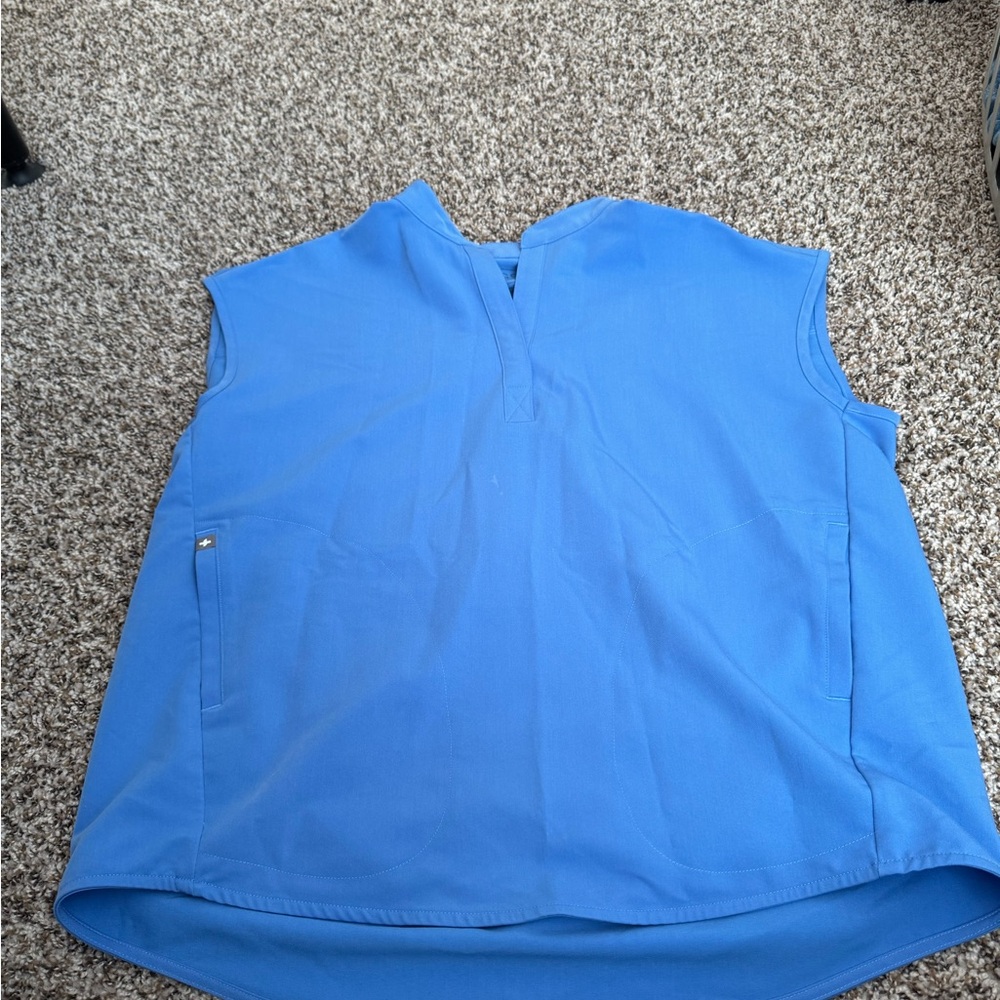 FIGS Rafaela Oversized Scrub Top